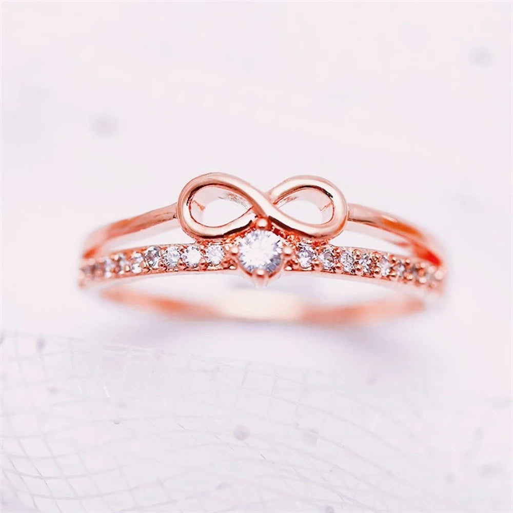 Fleur Kiss Eternity Ring