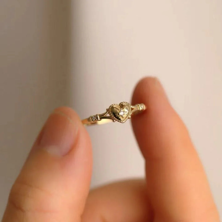 Ismirra Valor Heart Ring