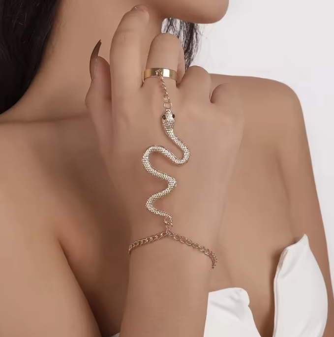 Chrome Fang Hand Chain