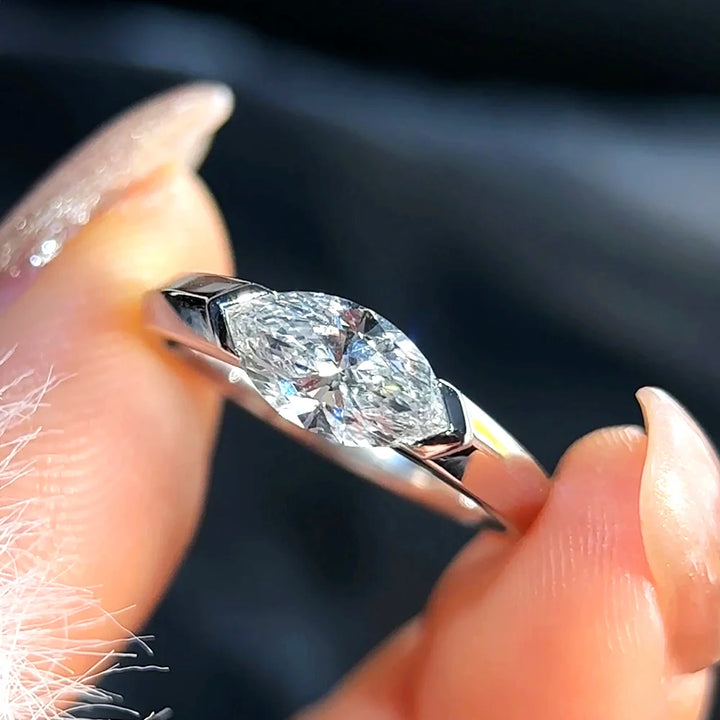 Súltana Diamond Silver Ring
