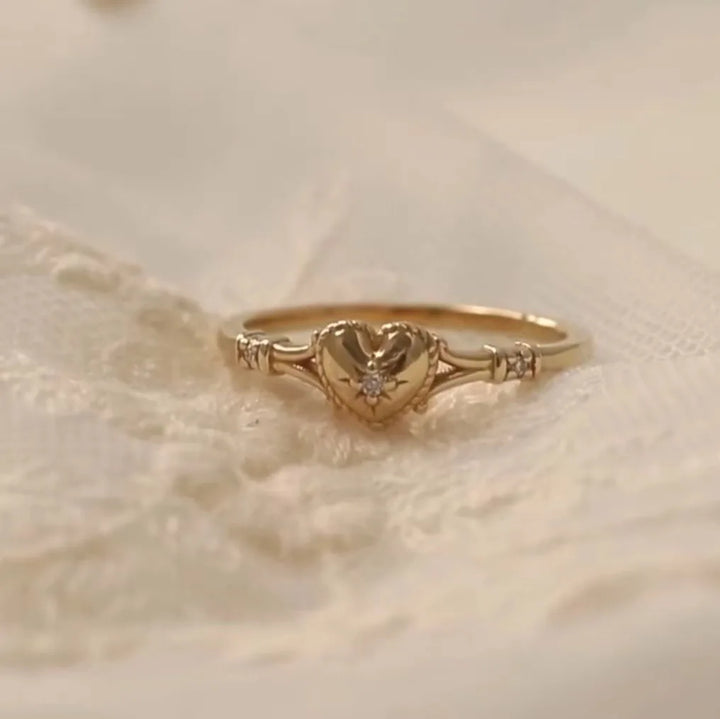 Ismirra Valor Heart Ring