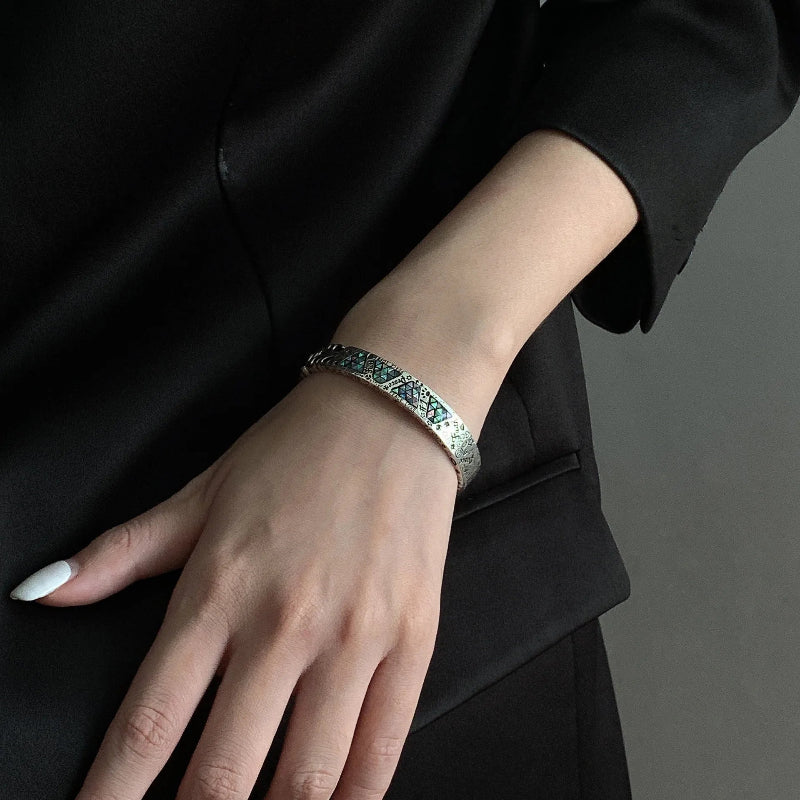 Shiloh Groove Grafitti Cuff