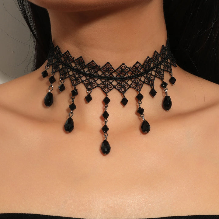 Mortia Dentelle Gothic Chocker