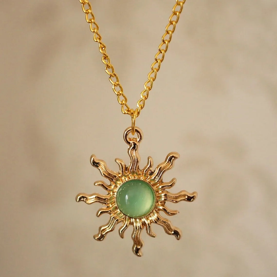 Sol Relica Earrings & Necklace Set