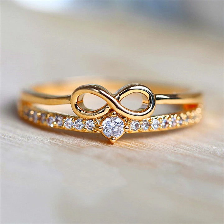 Fleur Kiss Eternity Ring