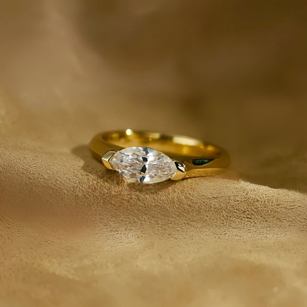 Súltana Diamond Silver Ring
