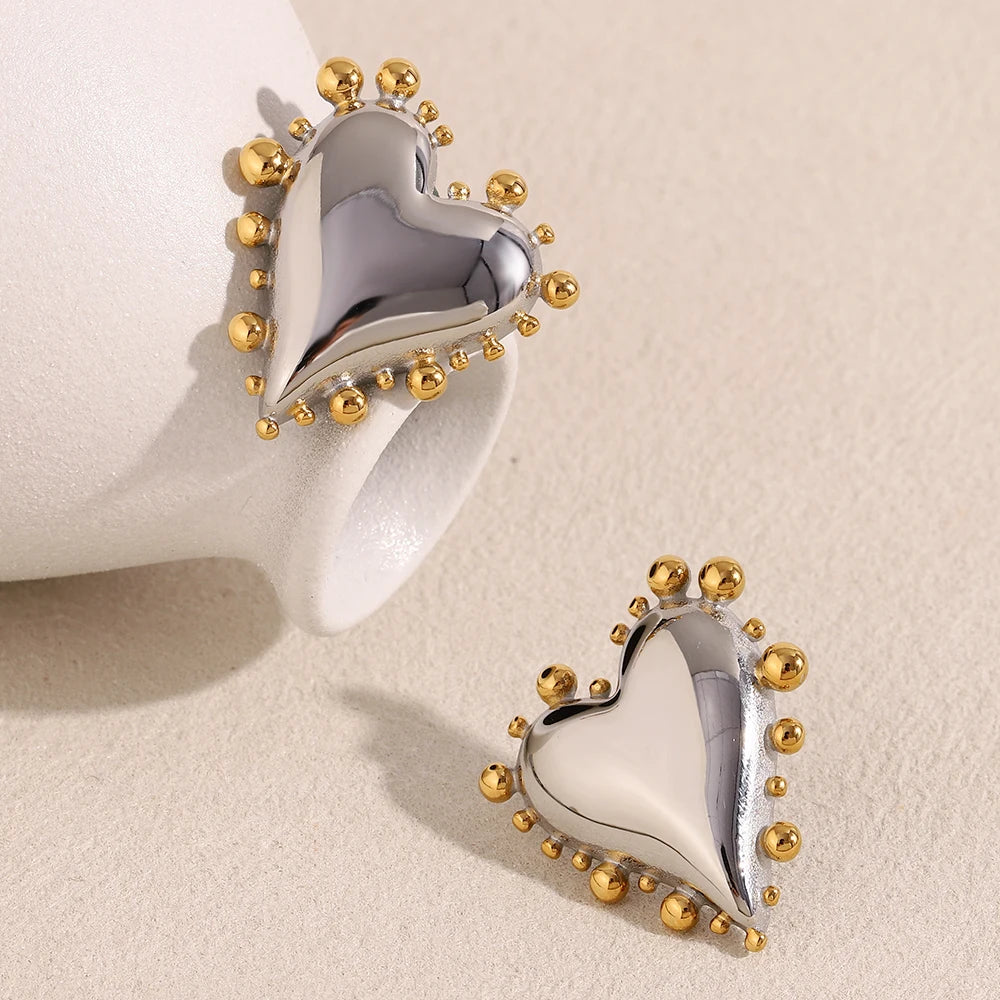 Hera Quinn Love Earrings
