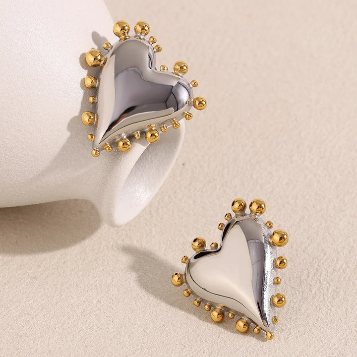 Hera Quinn Love Earrings