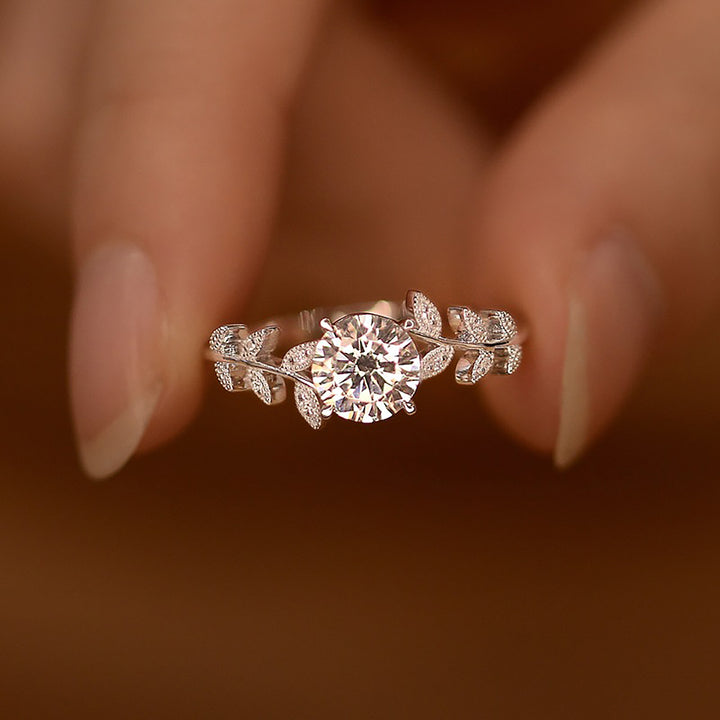 Aveline Rue Moissanite Ring