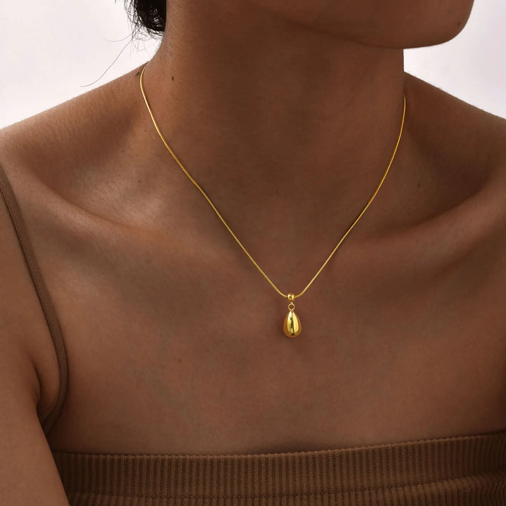 Orrin Teardrop Necklace