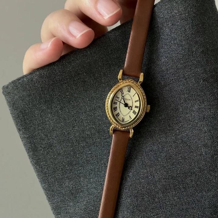 Alice's Clockwork Timepiece