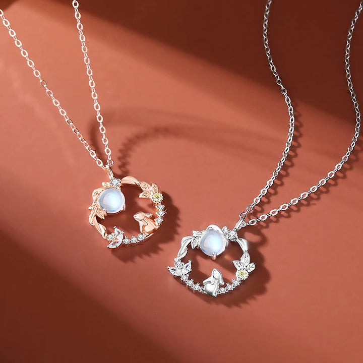 Leontine Halo Necklace