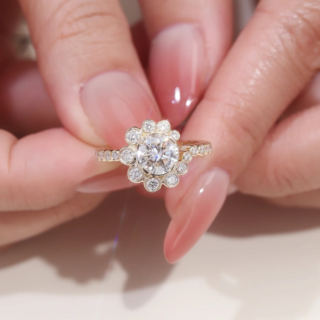Centria Diamond Solid Gold Ring