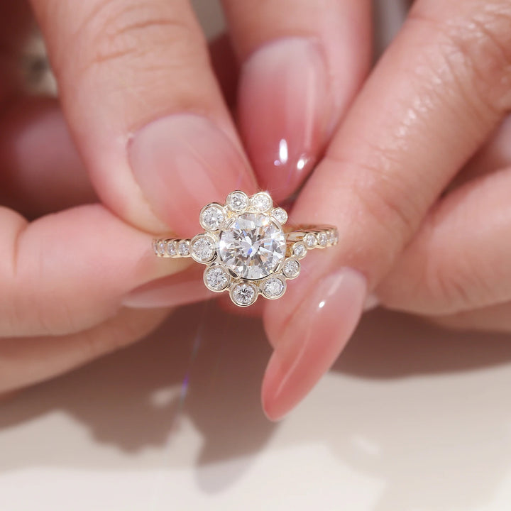 Centria Diamond Solid Gold Ring