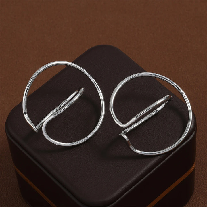 Lustrous Warp Earrings