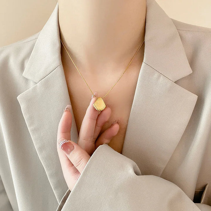 Claremont Shell Necklace