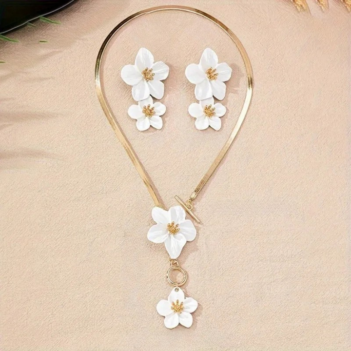 Nyomi Plum Bloom Set